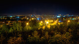 Fototapeta Niebo - Miasto nocą