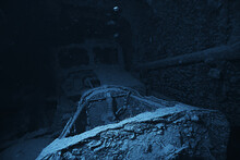 Wreck Diving Thistelgorm, Underwater Adventure Historical Diving, Treasure Hunt