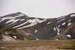 Blick in das Tal zwischen Barmer und Breidsgil auf Kaldaklosjöö und Torfajökull am beliebten WandergebietLandmannalaugar nahe dem Vulkan Hekla im Südwesten Island