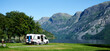 Camping Urlaubsreise mit Wohnwagen und Wohnmobil  nach Skandinavien in die Natur mit Bergen und Seen