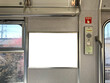 電車の車内のドア付近の交通広告　サイネージ　空白テンプレート素材