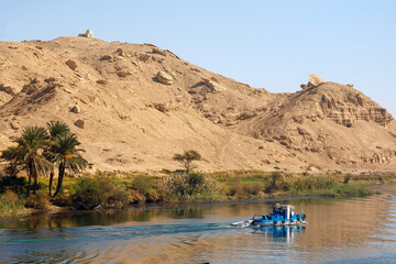 Sticker - Motorboot auf dem Nil, Ufer, Ägypten