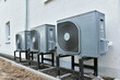 Luftwärmepumpe / Klimaanlage für Heizung und Warmwasser an einer neu gebauten Mehrfamilien-Wohnanlage