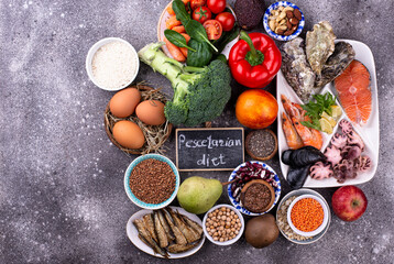  Pescetarian diet with seafood, fruit and vegetables