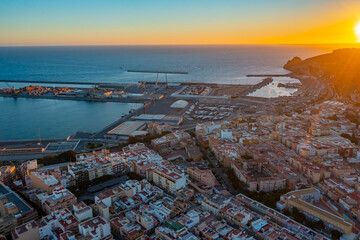 Wall Mural - Almeria von oben  | Die Stadt Almeria in Spanien aus der Luft