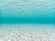 © 栄二 大塚 - 海中から見たコバルトブルーの海と砂と光