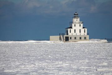 Sticker - Lake Michigan Lighthouse and the frozen mouth of the Manitowoc River