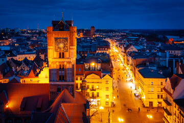 Wall Mural - Architecture of the old town in Torun at dusk, Poland.