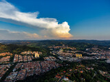 Fototapeta Niebo - Foto aérea da cidade de Pedreira no interior de São Paulo. Capital brasileira de porcelana. 