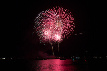 Poster - Stunning fireworks display during a fireworks championship in Plymouth, England