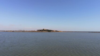 Canvas Print - Ile de Maguelone et étang de Pierre blanche, vue aérienne, Occitanie