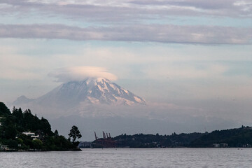 Wall Mural - view of the mount rainier from across the bay