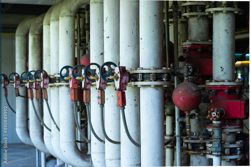 Fire protection system, Deluge valve and fire water header to ...