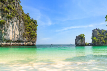 Wall Mural - ko hong island and exotic beach with mountain cliff, with crystal clear water and white sand, krabi,
