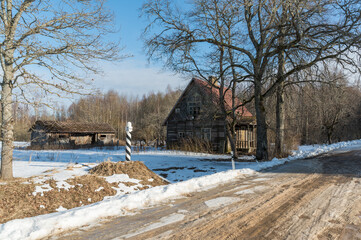 Wall Mural - barn in the snow