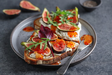 Wall Mural - Sanwich toast with figs on cream cheese