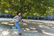 © peach100 - 公園を走る女性