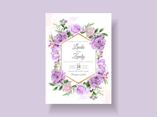 Wall Mural - Beautiful purple flowers wedding invitation card template