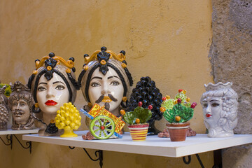 Wall Mural - Vases of Caltagirone and typical sicilian ceramic souvenirs for sale in Syracuse, Sicily, Italy