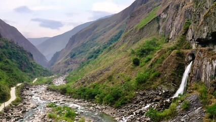 Canvas Print - Flight above the Urubamba river near Machu Picchu in Peru