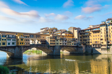 Fototapete - Ponte Vecchio bridge in Florence
