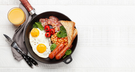 Poster - English breakfast with fried eggs, beans, bacon and sausages