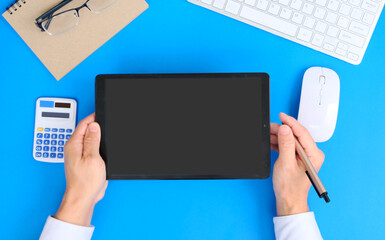 Poster - Hand holding tablet pc with screen