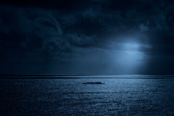 Wall Mural - Glistening sea in a full moon night