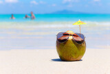 Fototapeta Do pokoju - summer holiday coconut on the tropical beach