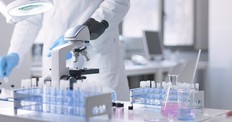 medical researcher working in the laboratory