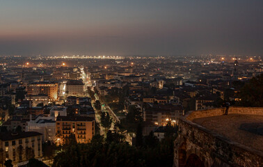 Poster - Aerial view to the city of Bergamo at night