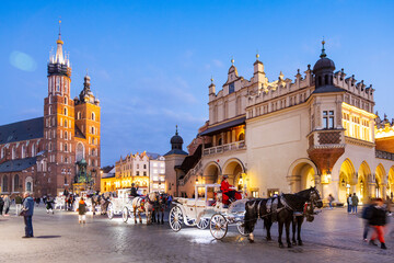 Wall Mural - Cloth Hall and St. Mary's Basilica on the Main square, Kraków, (UNESCO), Poland