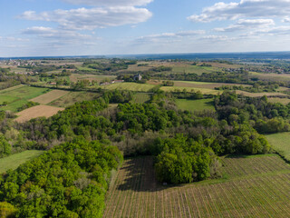 Canvas Print - Beautiful aerial landscape of the French countryside and its vineyards, Gironde, France