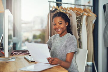 Aufkleber - Im in the pursuit of fashion designing. Shot of a successful young fashion designer.