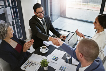 Aufkleber - I look forward to working you. Shot of businesspeople in an office.