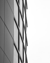 Vertical Grayscale Shot Of A Reflective Building At The Getty Center, Los Angeles, CA