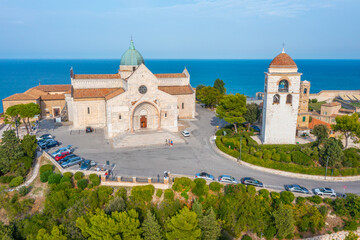 Wall Mural - Cathedral of San Ciriaco in Italian town Ancona