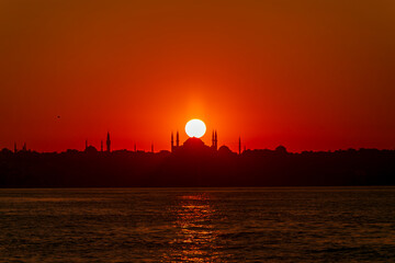 Wall Mural - sunset over İstanbul city. amazing sunset landscape. panoramic view of İstanbul