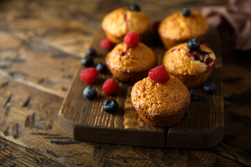 Canvas Print - Homemade muffins with berries