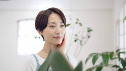 Poster - ミドル女性の美容イメージ