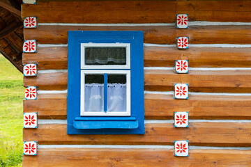 Wall Mural - Old wooden houses in village Osturna, Spiska magura region, Slovakia