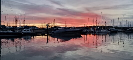 Canvas Print - sunset at the marina