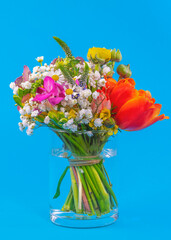 Sticker - Spring flower arrangement in a glass vase