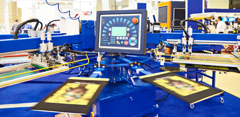 Set of equipment for printing on textiles