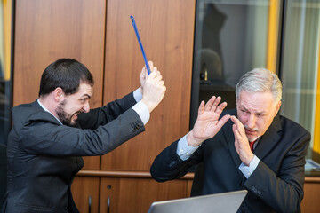 Canvas Print - Angry employee attacking his boss