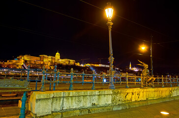 Poster - Little Princess Statue and Buda Castle in the evening, Budapest, Hungary