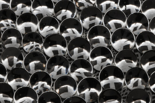 3d glass balls that reflect black and white colors, creative wallpaper