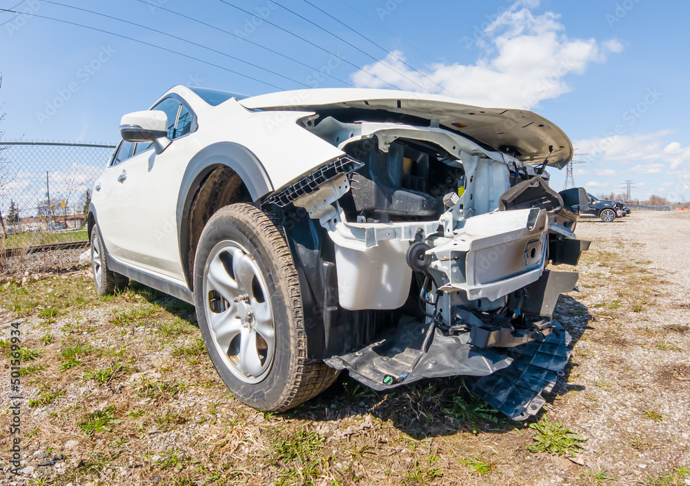 Foto de Stock Artistic view of the car crash. Wide angle lens close up