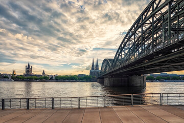 Wall Mural - Cologne city in the evening