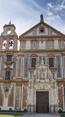 Wall Mural - dans les rues de Cordoue et dans les maisons avec cour intérieure et patio typiquement andalouse et patios, Andalousie Espagne